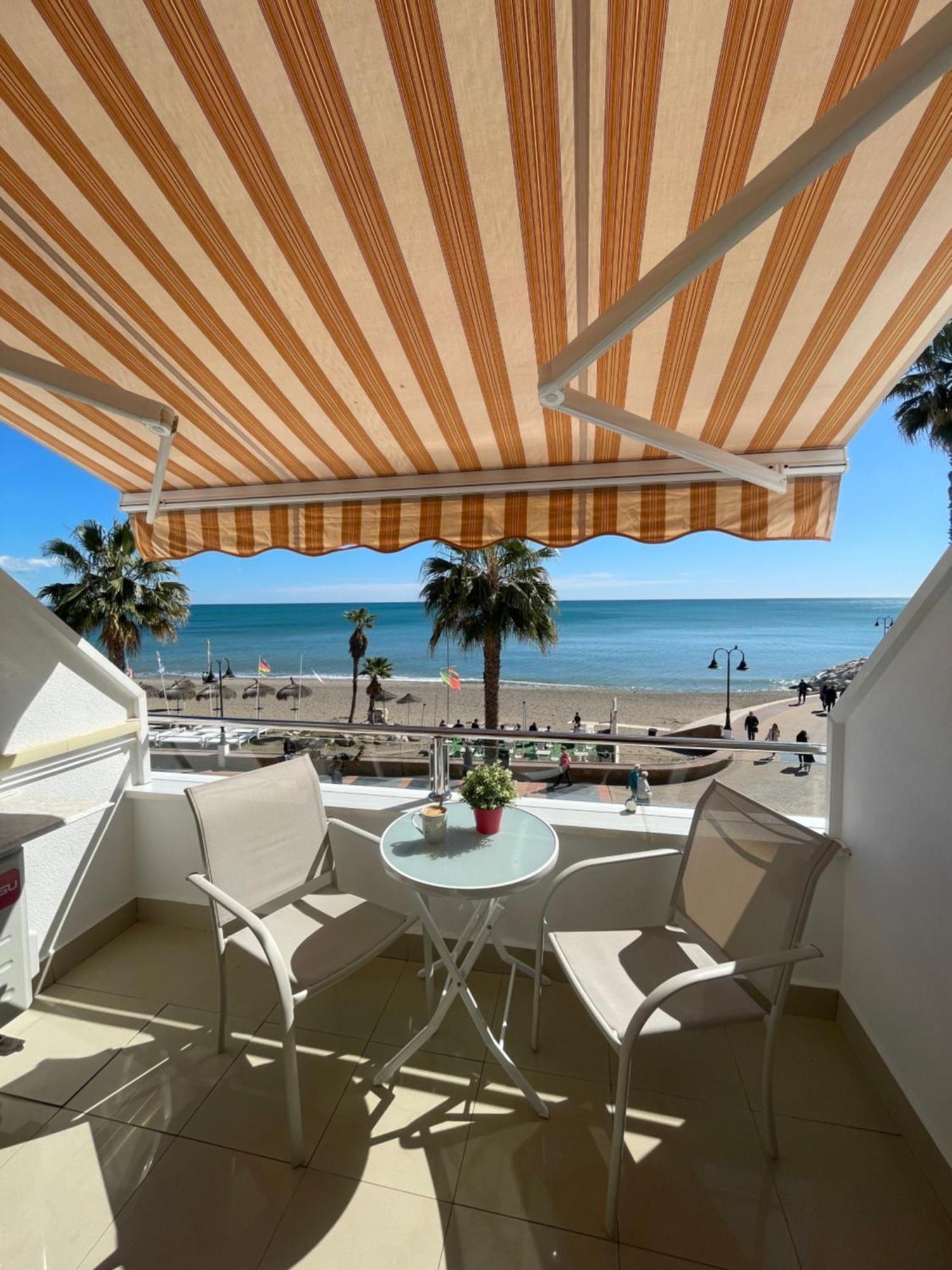 Roca Chica. Studio - First Line Beach ตอร์เรโมลิโนส ภายนอก รูปภาพ